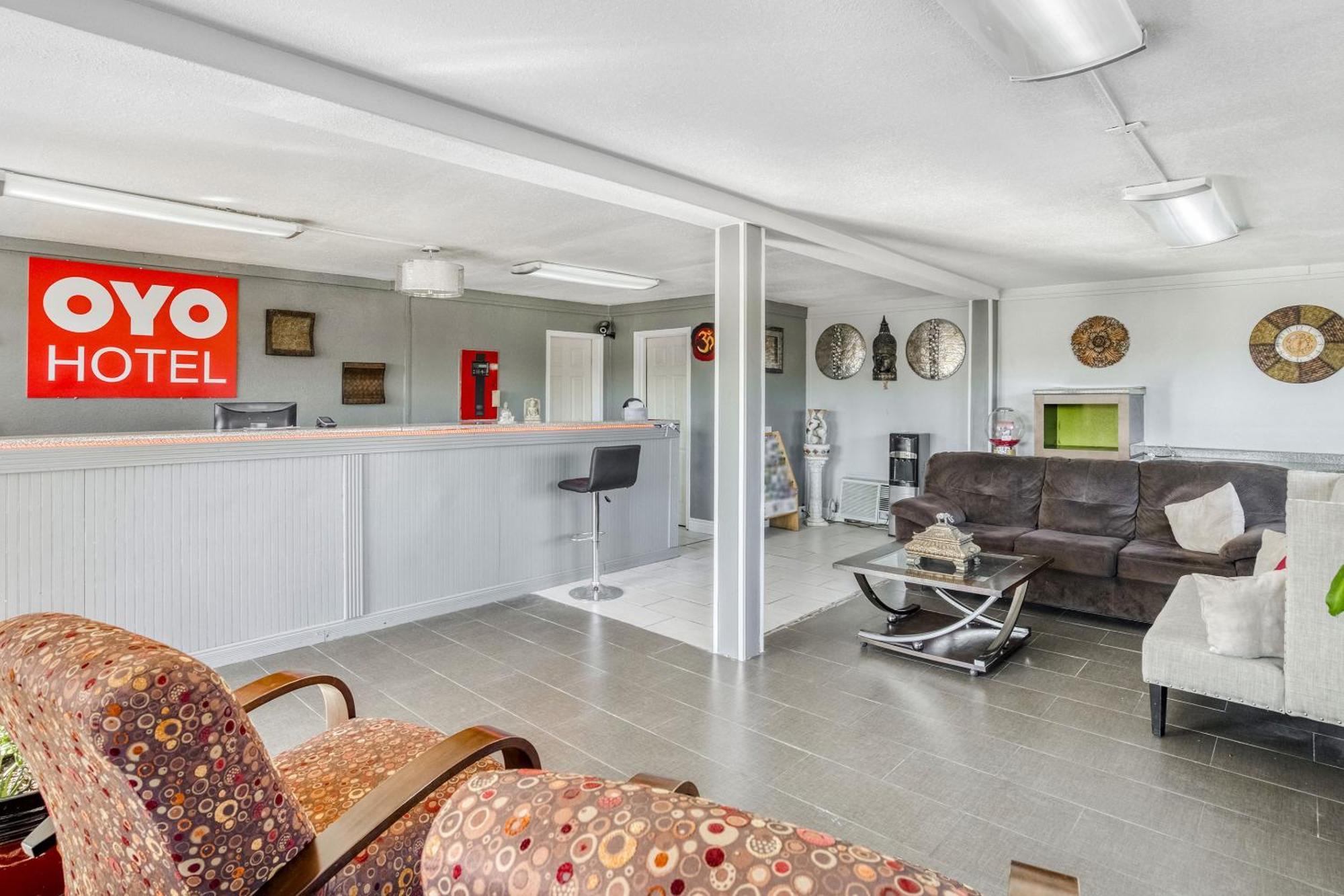 Oyo La Hwy 165 Hotel Pineville