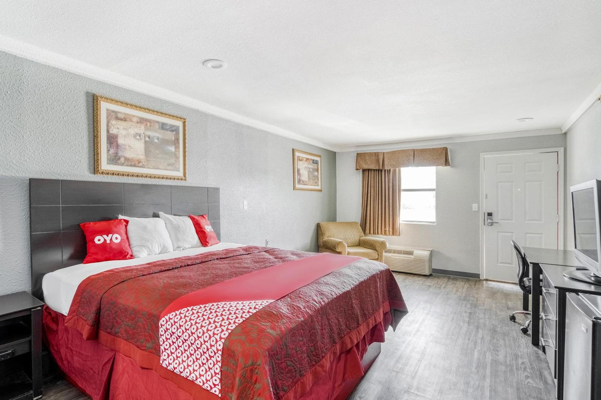 Hotel Oyo La Hwy 165